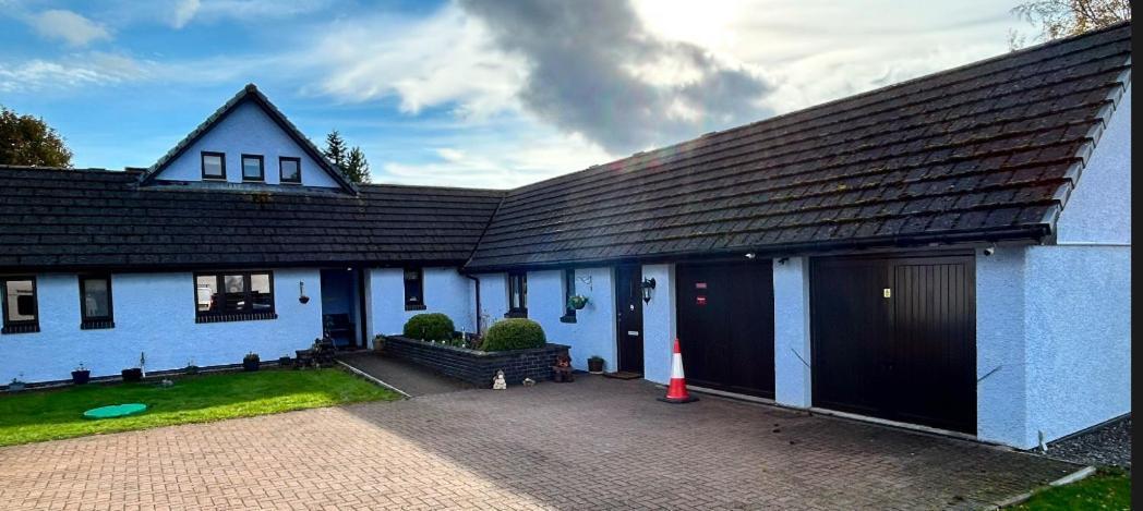 Lindas Retreats Self Catering Accommodation 1 Bedroom Cottage Or 3 Bedroom House Tomintoul Exterior foto